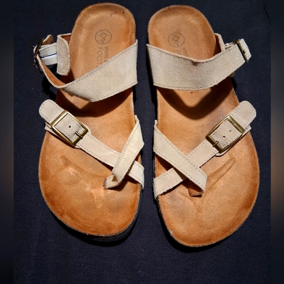 White Mountain Tan Sandals - Picture 1 of 8